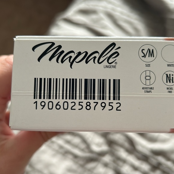 Gorgeous white lace lingerie - Picture 4 of 4